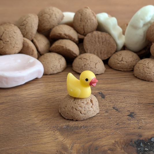 Schoenzetters: lootjescadeau van 15 gele eendjes voor onder de 5 euro van The Lovely Club