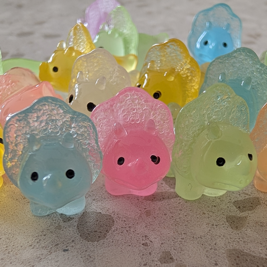 Triceraquacks, dinosaurus eendjes om te verstoppen van The Lovely Club